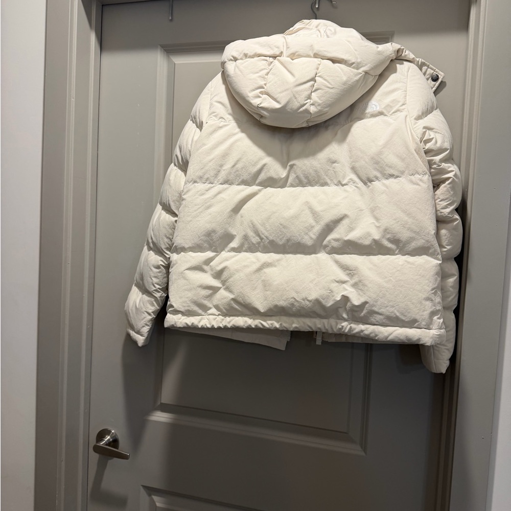 The North Face Ivory Puffer Jacket - Picture 3 of 7
